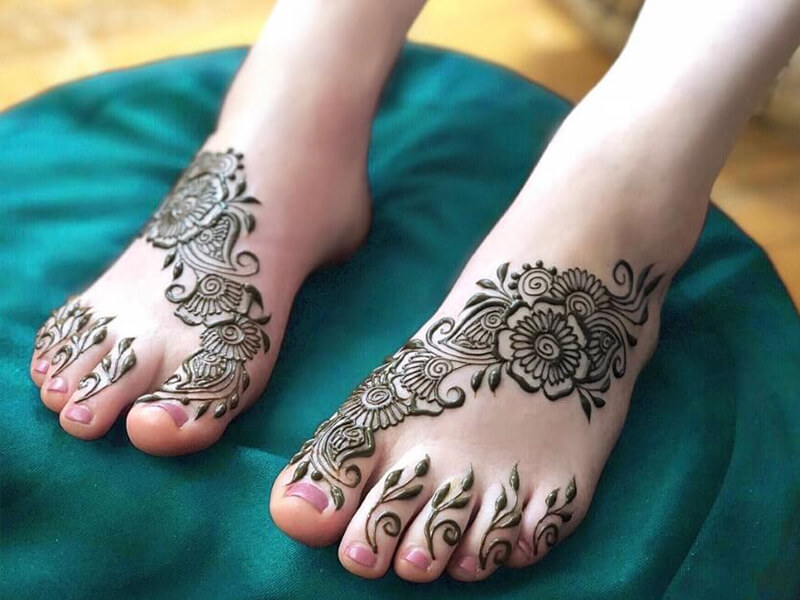 Floral Mehndi Designs for Feet