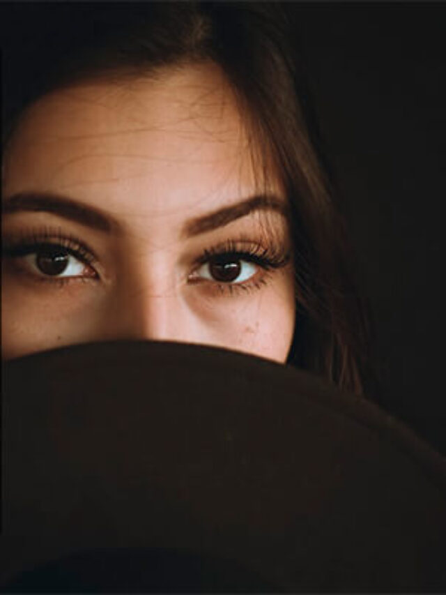 cropped-Shayari-on-Eyes-in-Hindi-आँखों-पर-शायरी-Aankhon-Par-Shayari-Hindi-22.jpg